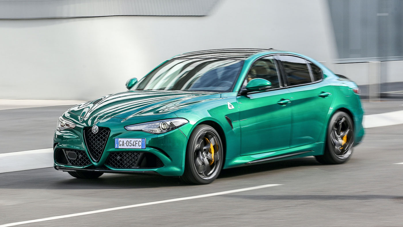 Green is the best car colour as proven by the new Alfa Romeo Giulia and